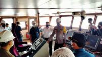 Kapolres Bintan melakukan peninjauan launching Tol Laut Rute T-3
