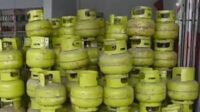 Pastikan Subsidi Tepat Sasaran, Mulai 1 Juni 2024 Beli Elpiji 3 Kilogram Wajib Pakai KTP Pastikan Subsidi Tepat Sasaran, Mulai 1 Juni 2024 Beli Elpiji 3 Kilogram Wajib Pakai KTP