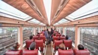 Melihat Uniknya Kereta Panoramic Pertama di Indonesia Melihat Uniknya Kereta Panoramic Pertama di Indonesia