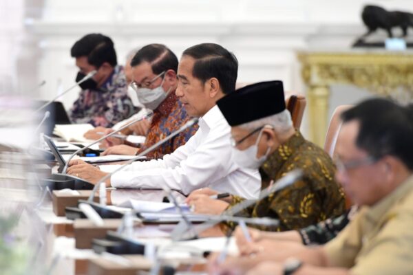 Presiden Instruksikan Mendag dan Bulog Stabilkan Harga Beras