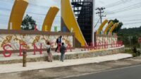 Tugu Sentra Industri Kerupuk