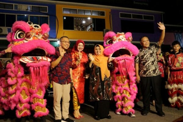 Pertunjukkan Barongsai dan Pesta Petasan Meriahkan Perayaan Cap Go Meh di Tanjungpinang