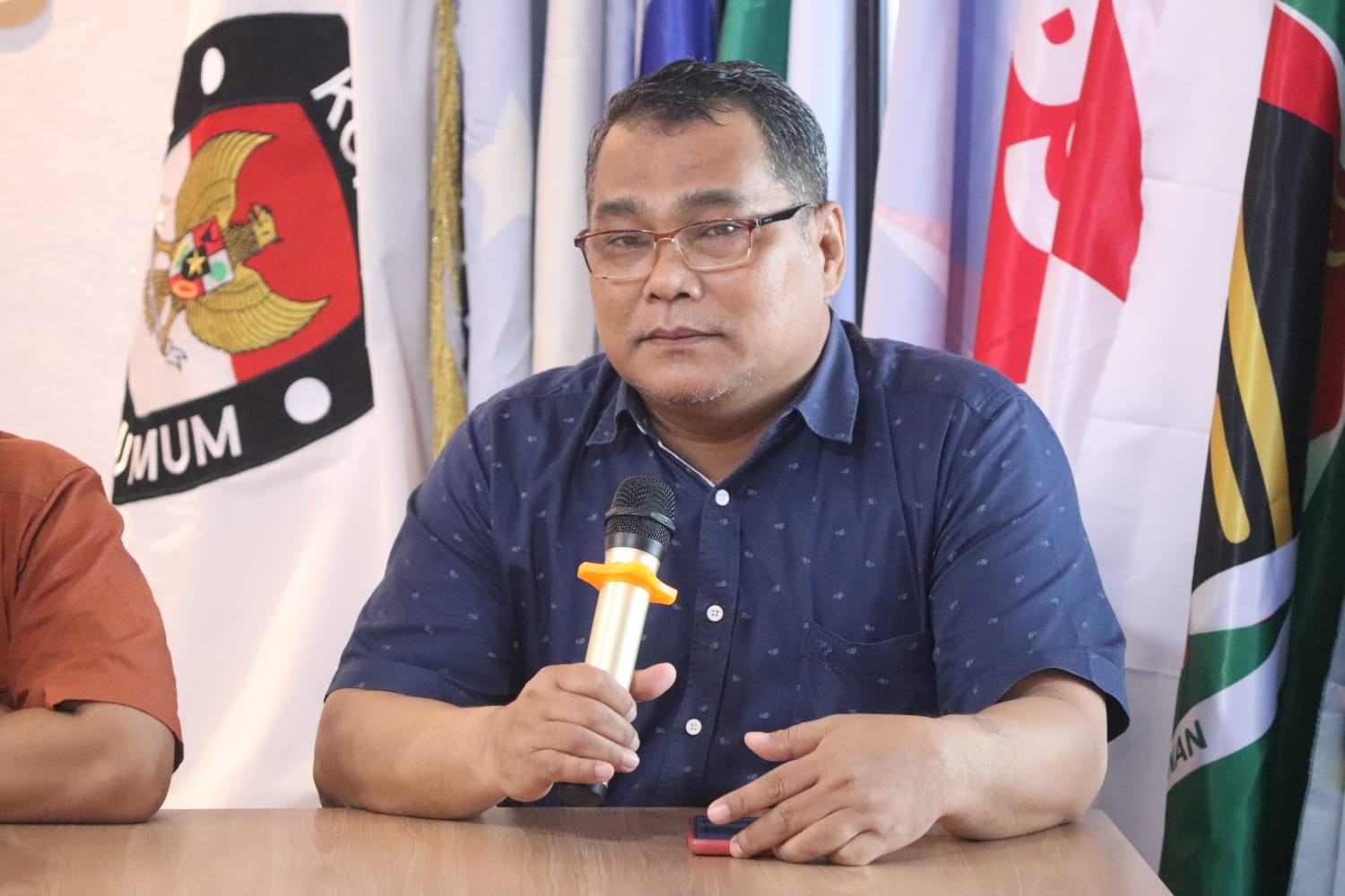 KPU Kepri Terima Berkas Pendaftaran Dua Bacalon DPD RI