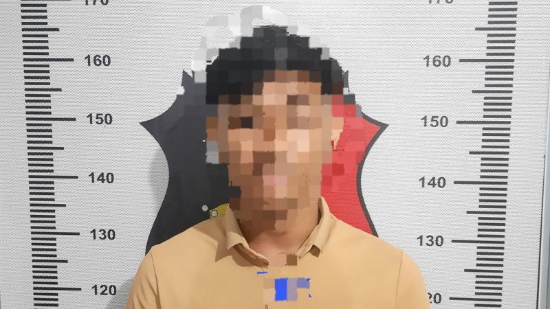 Usai Layani Tamu, Ponsel PSK Raib Digasak Pelanggan