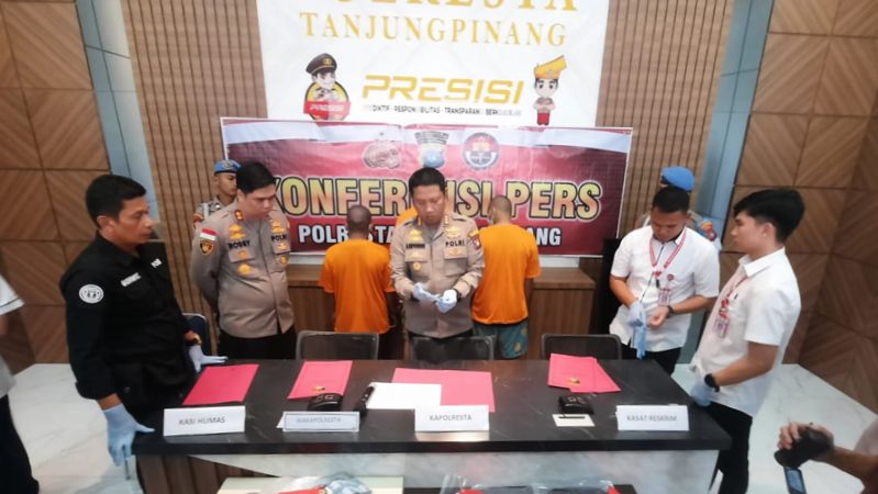 Usai Bobol Brankas dan Bawa Kabur Rp 300 Juta, 3 Pelaku Curat Pesta Sabu