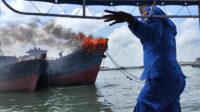 Satu Unit Kapal Terbakar di Perairan Pulau Bayan Tanjungpinang Satu Unit Kapal Terbakar di Perairan Pulau Bayan Tanjungpinang