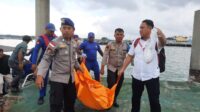 Mayat Laki-laki Tanpa Identitas Ditemukan Mengapung di Pulau Sore Tanjungpinang Mayat Laki-laki Tanpa Identitas Ditemukan Mengapung di Pulau Sore Tanjungpinang