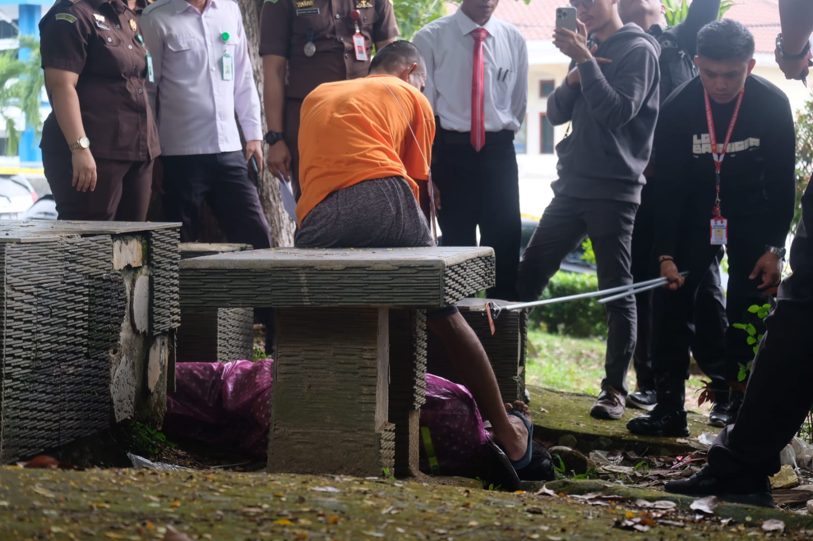 Rekonstruksi Pembunuhan Waria, Sempat Disodomi Meski Sudah Tak Sadarkan Diri