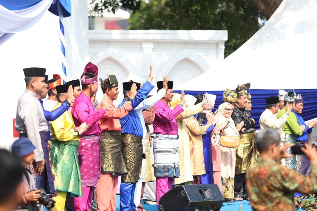 Pawai Budaya HJB ke-194 Batam Memukau Pengunjung