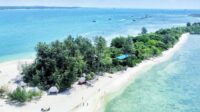 Pulau Beralas Pasir, Destinasi Wisata di Bintan yang Cocok untuk Keluarga