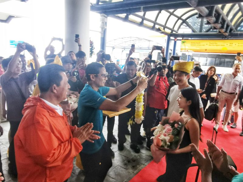 Menteri Pariwisata Sambut Wisman Perdana Kepri 2024