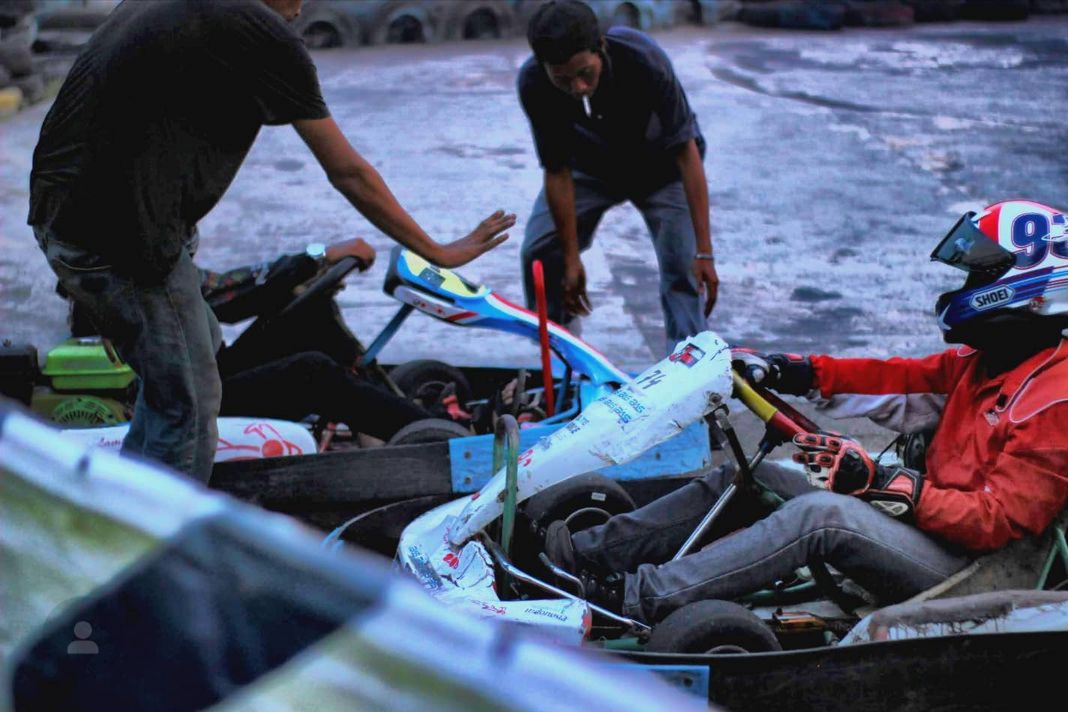 Ilustrasi kecelakaan gokart