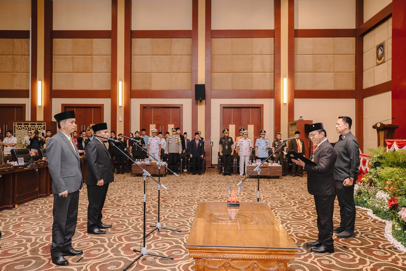 Dua Anggota DPRD Kepri PAW Resmi Dilantik