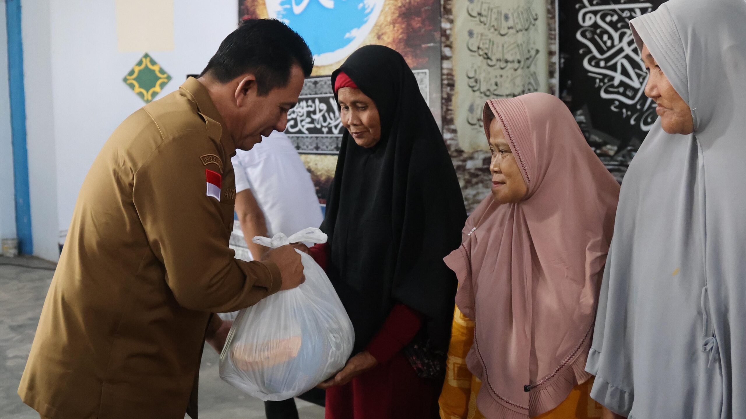 5 Ribu Warga di Bintan Dapat Bantuan Sembako Jelang Lebaran