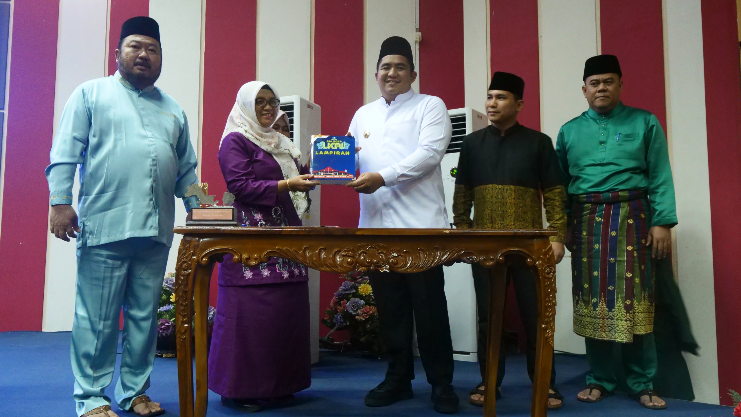 LKPj APBD Bintan 2023: Pendapatan Capai Target, IPM dan Angka Kemiskinan Menurun