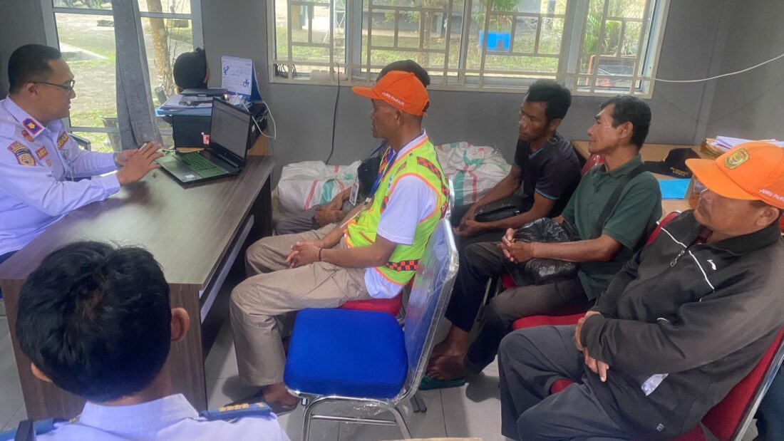 Juru Parkir Kota Tanjungpinang Diarahkan Berikan Pelayanan Prima