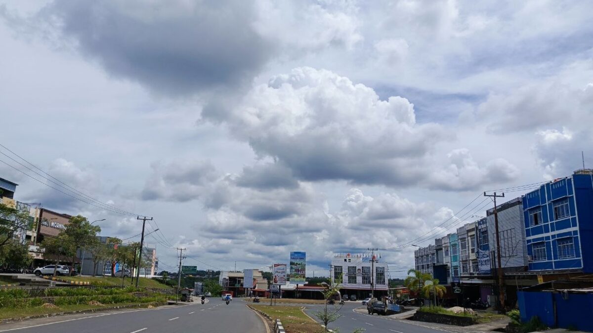Prakiraan Cuaca Kepri 6 Juni: Berawan Hingga Hujan