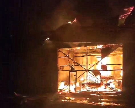 Gudang Kayu di Batu 12 Tanjungpinang Terbakar, Diduga Korsleting Listrik