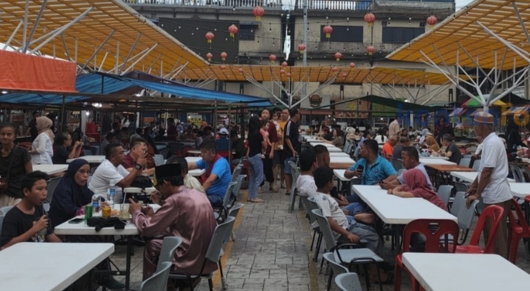 Akau Potong Lembu, Wisata Kuliner Malam di Tanjungpinang