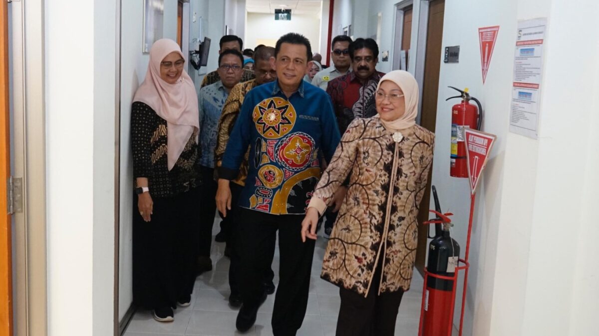 Menaker Ida Fauziyah Resmikan BLK Karimun