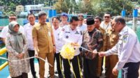 Gubernur Kepri Resmikan Operasional Dermaga Apung HDPE di Pelabuhan Tarempa Gubernur Kepri Resmikan Operasional Dermaga Apung HDPE di Pelabuhan Tarempa