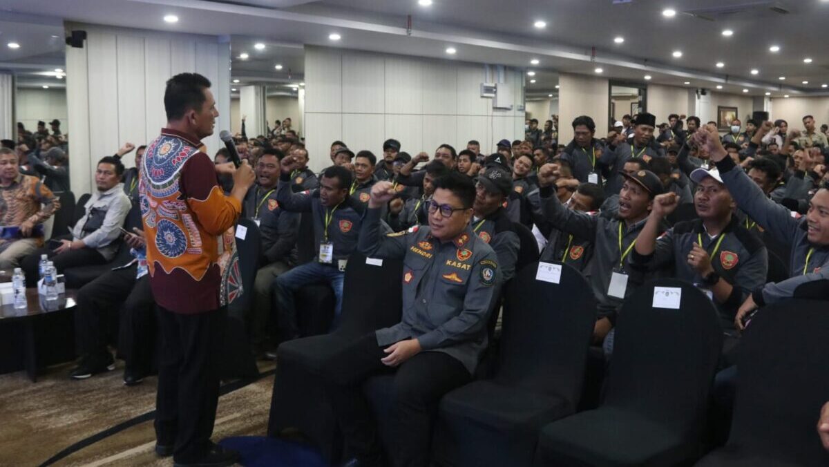 Ansar Dorong Satlinmas Jadi Garda Terdepan Jaga Ketertiban Pilkada 2024