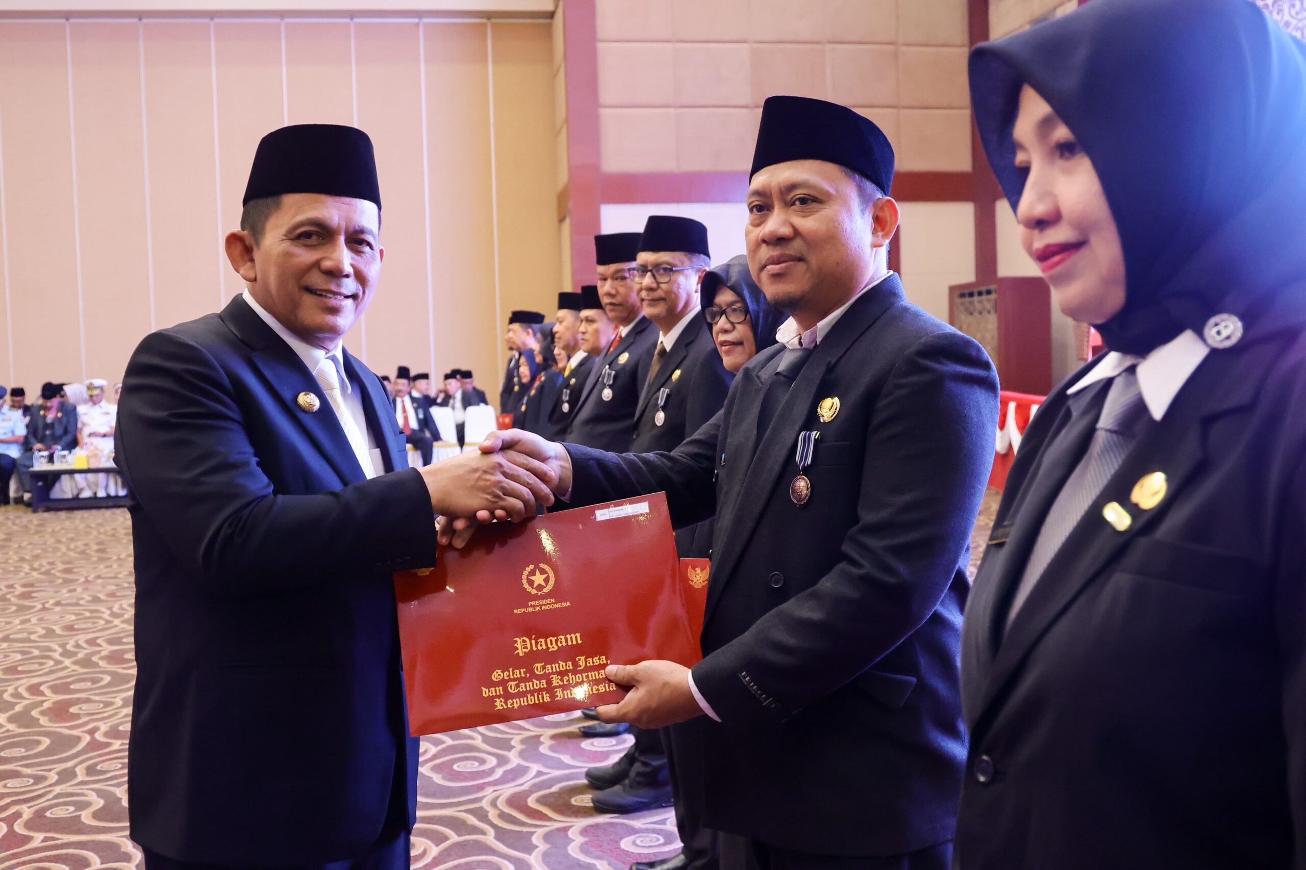 Sambut HUT RI ke-79, 366 ASN Kepri Terima Satyalancana Karya Satya