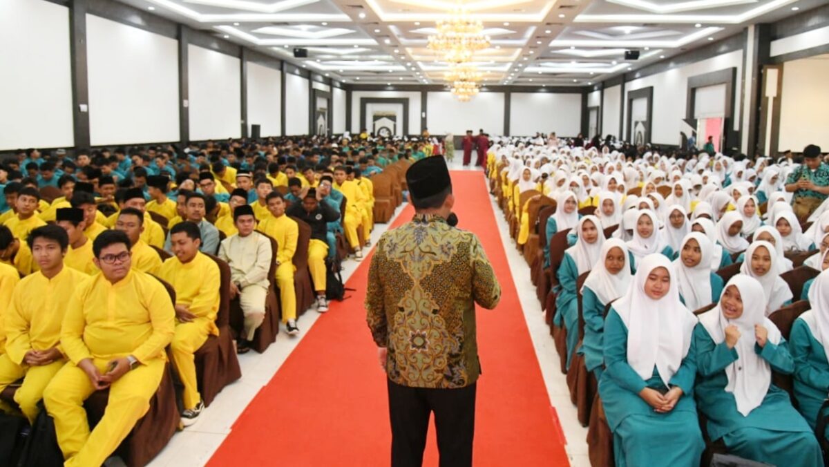Ribuan Guru dan Siswa SMA, SMK dan SLB se-Kota Batam Peringati Maulid Nabi