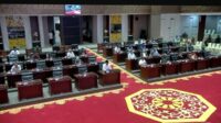 Iman Sutiawan Duduki Kursi Ketua DPRD Kepri Periode 2024-2029
