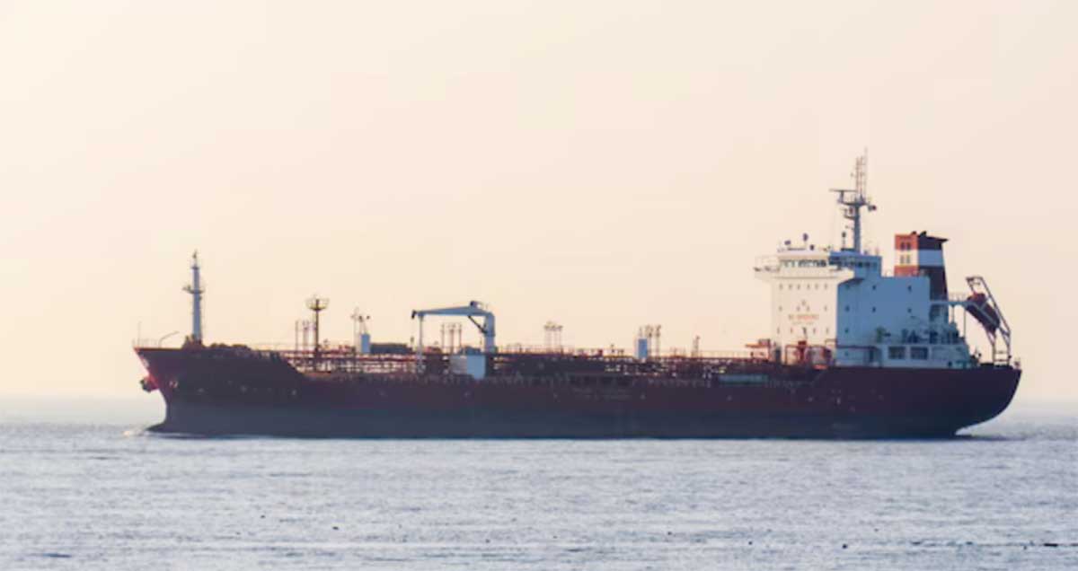 ABK Kapal Tanker Berbendera Kuwait MT Al Derwazah Mengaku Dirampok di Perairan Batam