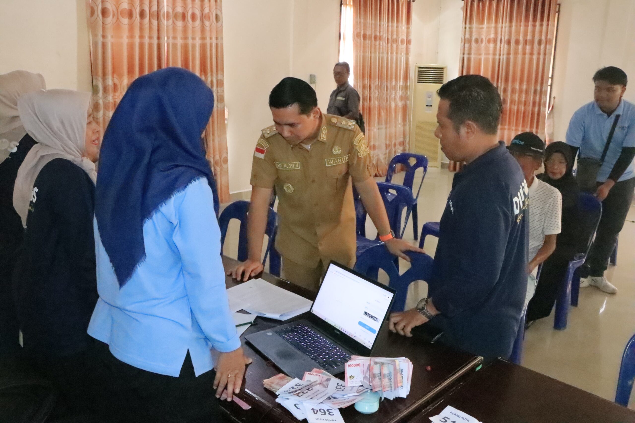 1.862 Lansia di Bintan Timur Terima BLT Lansia Gelombang ke-2