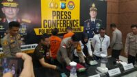 Polisi Ringkus Dua Pengedar Ekstasi di Tanjungpinang, 2.079 Butir Diamankan Polisi Ringkus Dua Pengedar Ekstasi di Tanjungpinang, 2.079 Butir Diamankan
