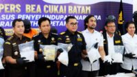 Bea Cukai Batam Bongkar Sindikat Narkoba, 10,9 Kg Sabu Diamankan Bea Cukai Batam Bongkar Sindikat Narkoba, 10,9 Kg Sabu Diamankan