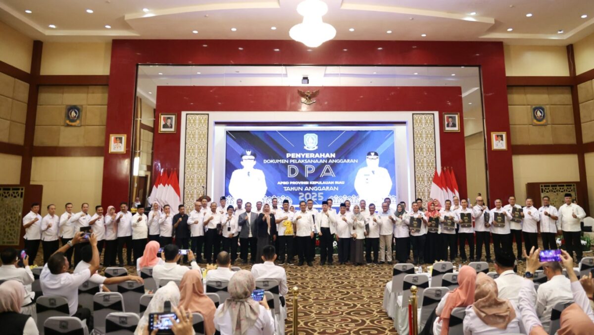 Gubernur Kepri Serahkan DPA 2025, Berikut Rincian Anggaran OPD Pemprov Kepri