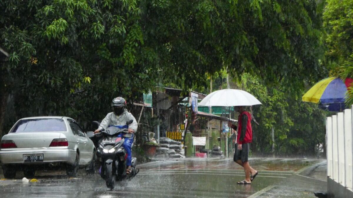 Prediksi Cuaca Kepri Jumat: Potensi Hujan Ringan di Seluruh Daerah