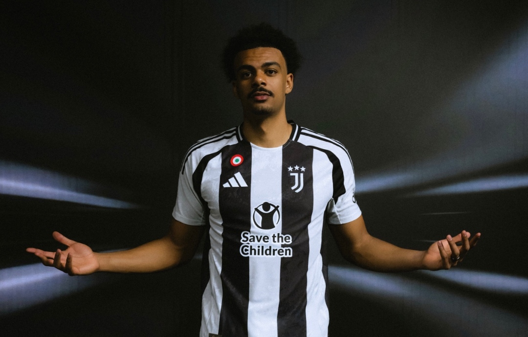 Chelsea Pinjamankan Bek Muda ke Juventus