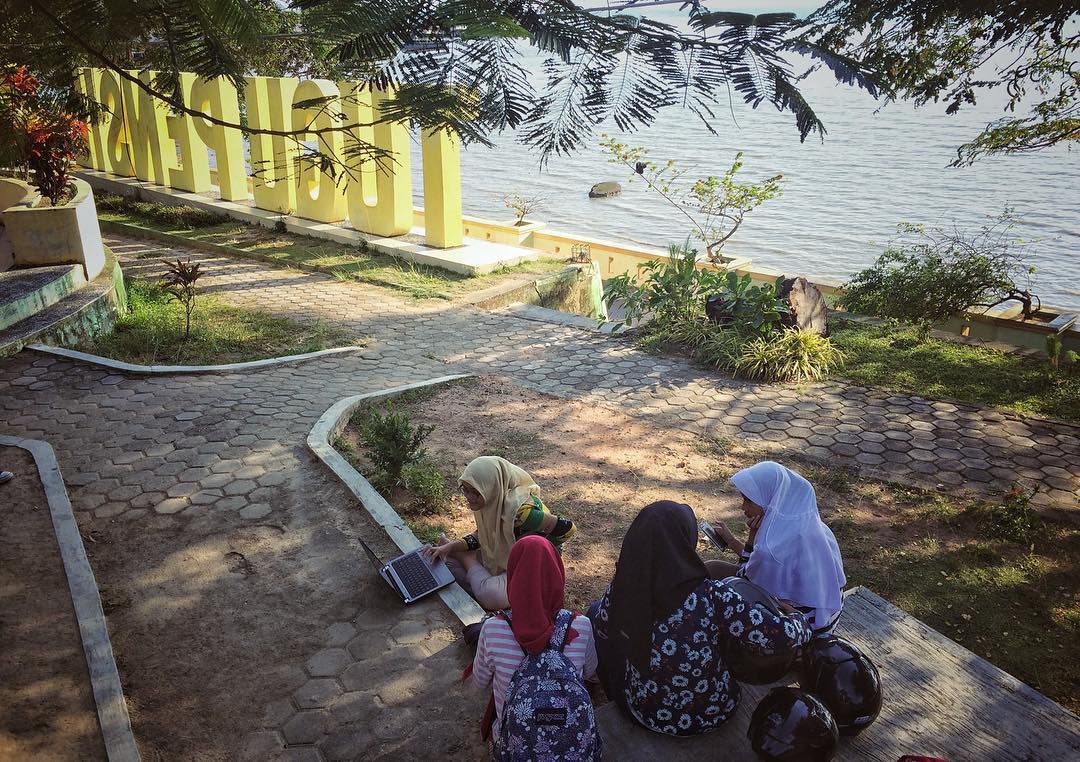 Prakiraan Cuaca Kepri Jumat: Didominasi Berawan, Waspada Hujan Lokal