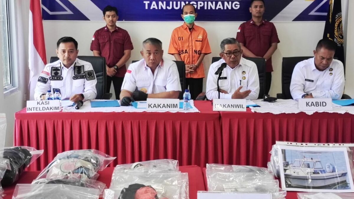 Masuk Indonesia Secara Ilegal, WNA Cina Ditangkap di Perairan Kepri