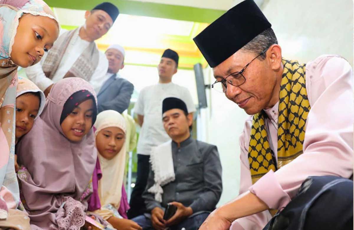 Safari Ramadan, Amsakar Achmad Ajak Warga Bersatu Bangun Batam