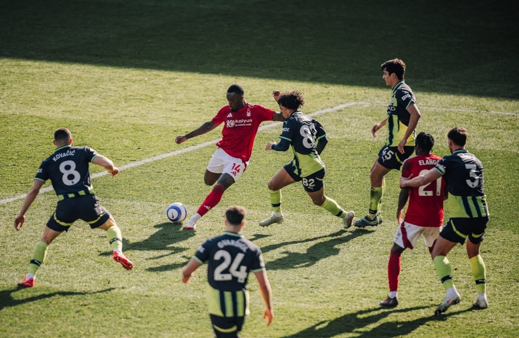 Nottingham Forest Jinakkan Juara Bertahan Manchester City