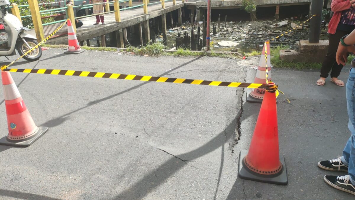 Jalan Pelantar II Tanjungpinang Amblas