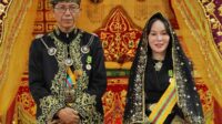 Wali Kota dan Wakil Wali Kota Batam Dianugerahi Gelar Kehormatan Adat Melayu oleh LAM Kepri Wali Kota dan Wakil Wali Kota Batam Dianugerahi Gelar Kehormatan Adat Melayu oleh LAM Kepri