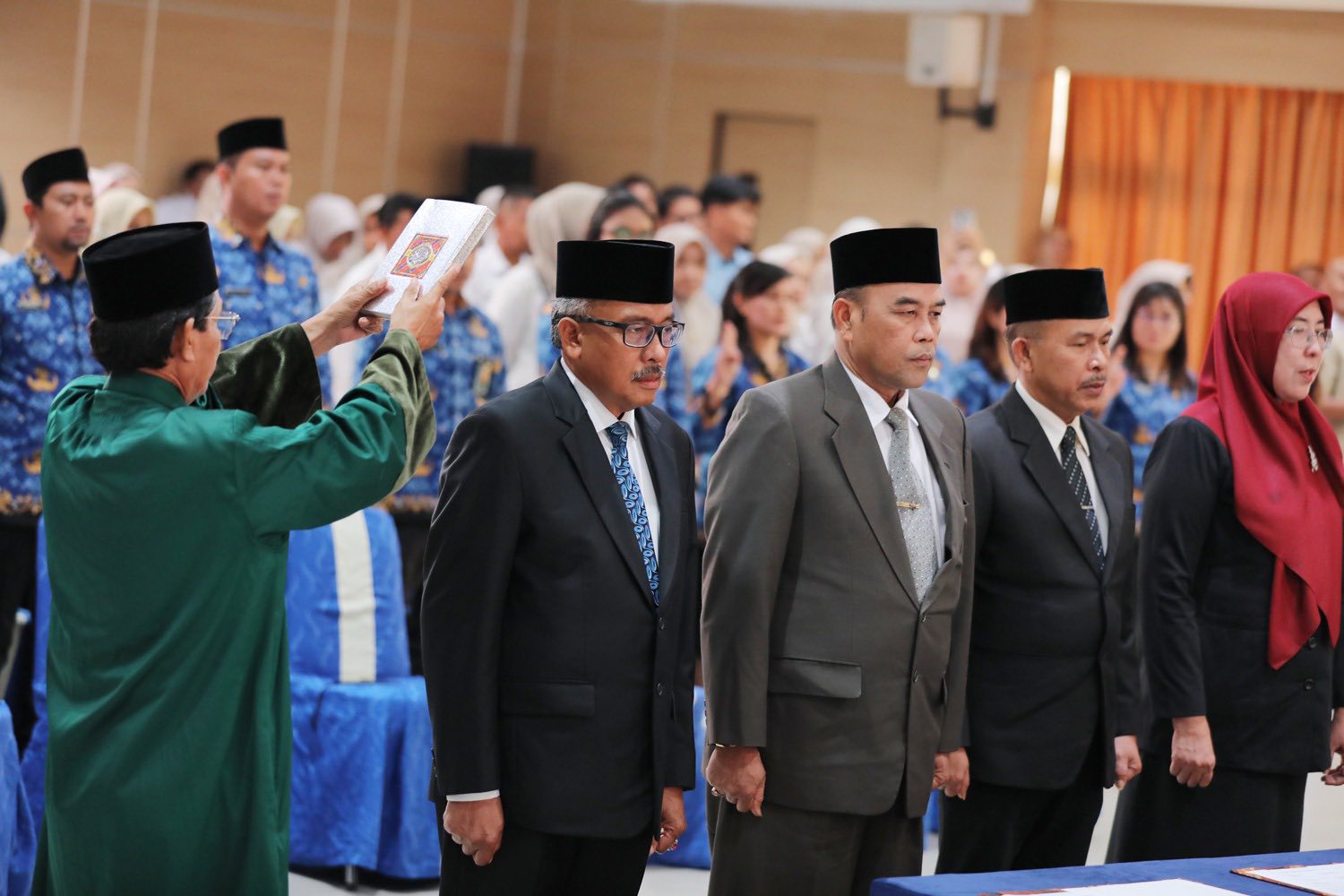 Jefridin Dilantik Jadi Staf Ahli, Posisi Sekda Batam Diisi Plt