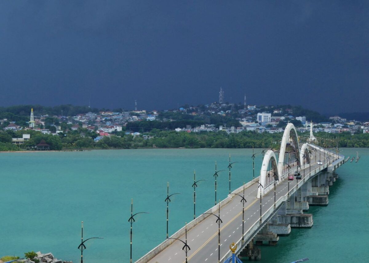 Sabtu, Kepri Cerah Berawan dengan Potensi Hujan Ringan