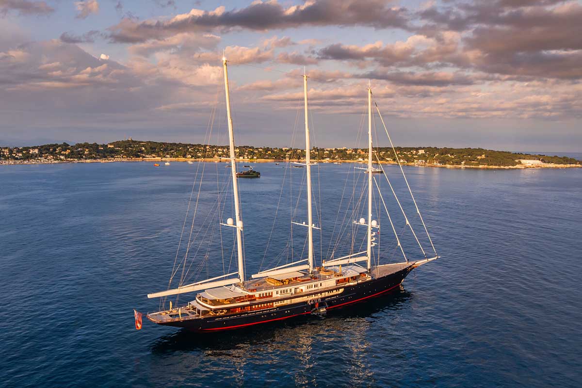 Kapal Pesiar Rp8 Triliun Milik Jeff Bezos Dituding Jadi Mesin Polusi Laut