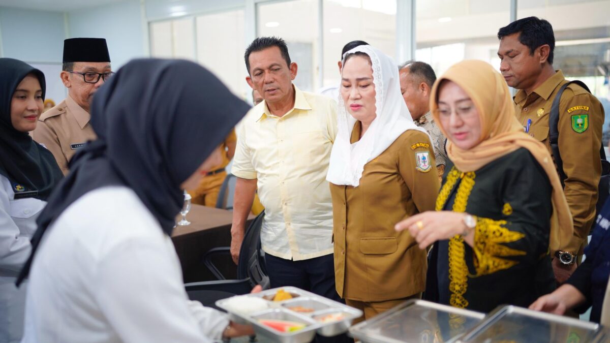 Gubernur Ansar Pastikan Program MBG Berjalan Lancar di Natuna