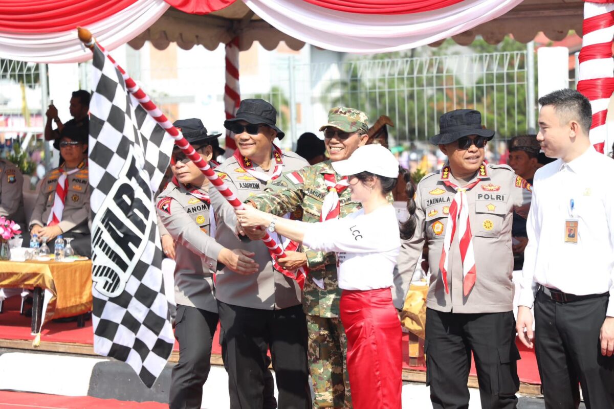 Meriahnya Pawai Pembangunan di Batam, Ada Parade Budaya hingga Kendaraan Hias
