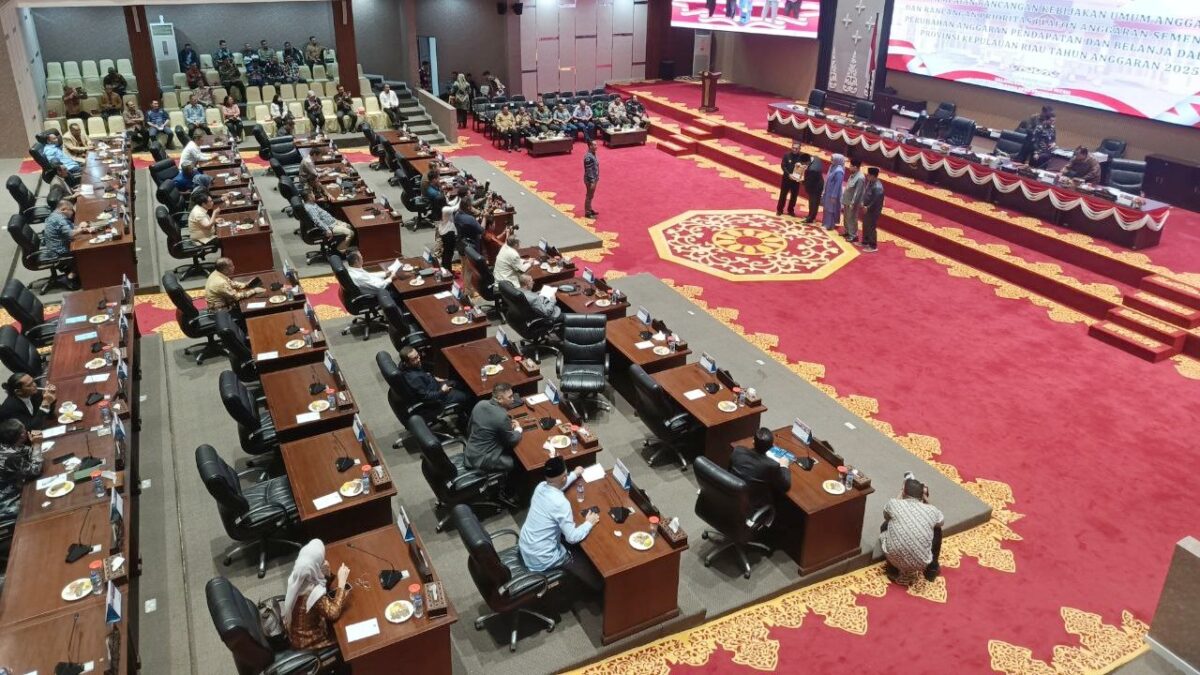 Mau Tahu Besaran Pendapatan Anggota DPRD Kepri? Belum Naik Sejak 5 Tahun Terakhir