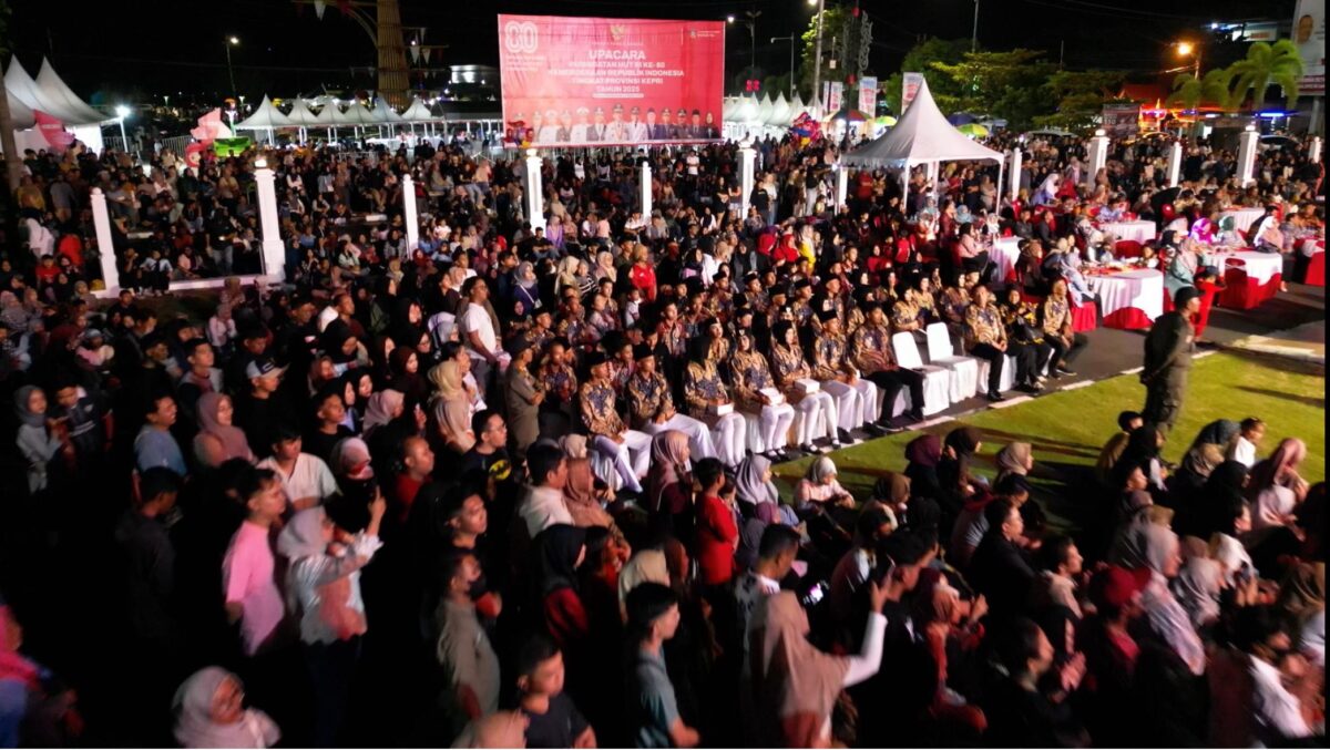 Ribuan Warga Padati Malam Hiburan HUT RI ke-80 di Tanjungpinang