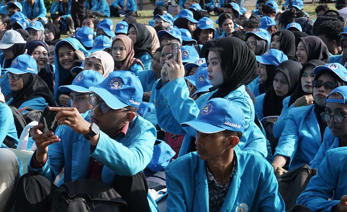 Mahasiswa KKN UMRAH Didorong Dampingi Warga di Daerah Investasi, Ini Harapan Mentrans Iftitah